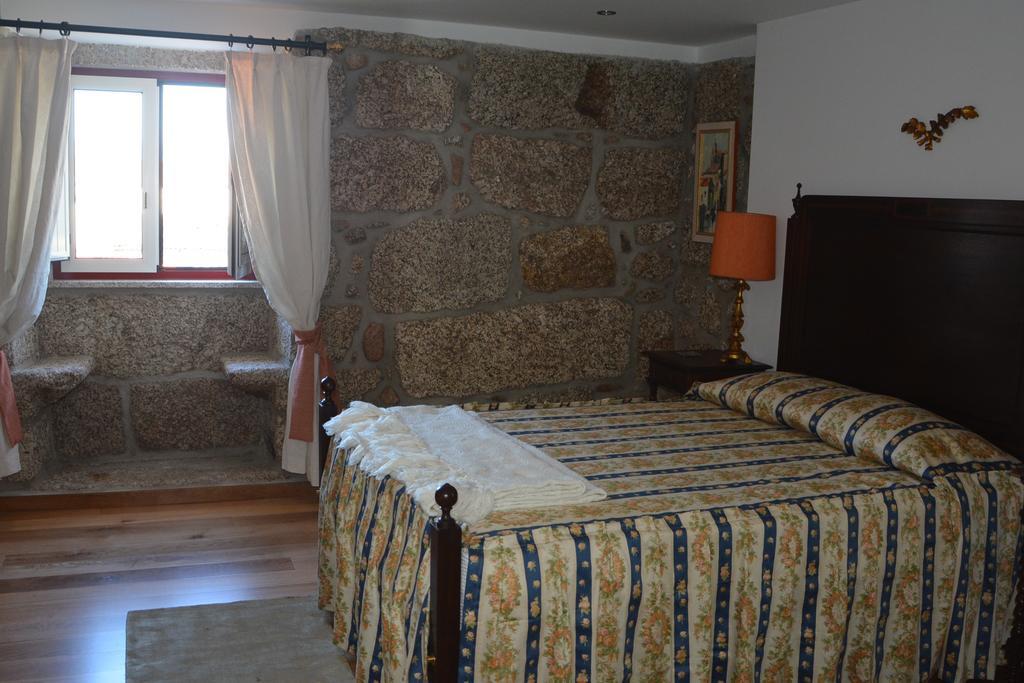 Casas Do Eido E Casa Da Viuva Otel Celorico De Basto Oda fotoğraf